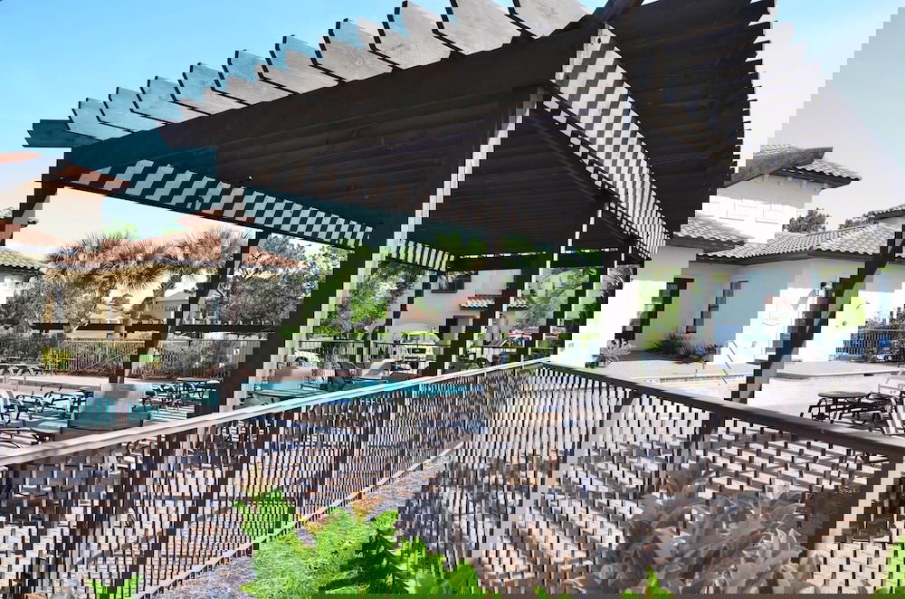 Villa Lago 1864-4br 4ba- - thumb 2