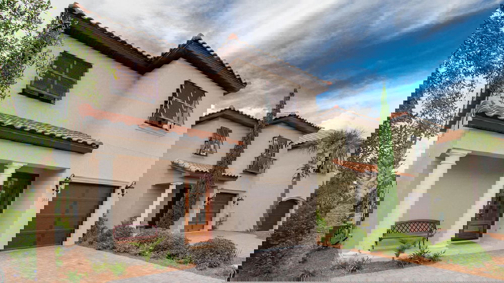 Villa Lago 1864-4br 4ba- - thumb 0