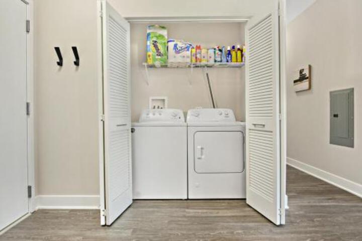 Thanksgiving Savings! Modern Condo At Lakeside! OAK18 - thumb 3