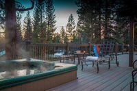 Sugar Pine by AvantStay  Sleeps 20 Prvt Home w/Hot Tub Fire Pit  Views