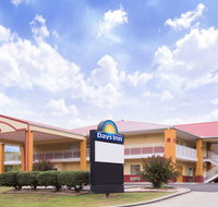 Days Inn by Wyndham Trenton - Accommodation Los Angeles