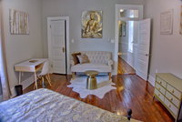 Beautiful Updated 2 bedroom Savannah Home Accommodation Los Angeles
