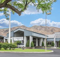 Quality Inn  Suites Conference Center Clarkston - Accommodation Los Angeles