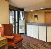 Super 8 by Wyndham Brownsburg - Accommodation Los Angeles