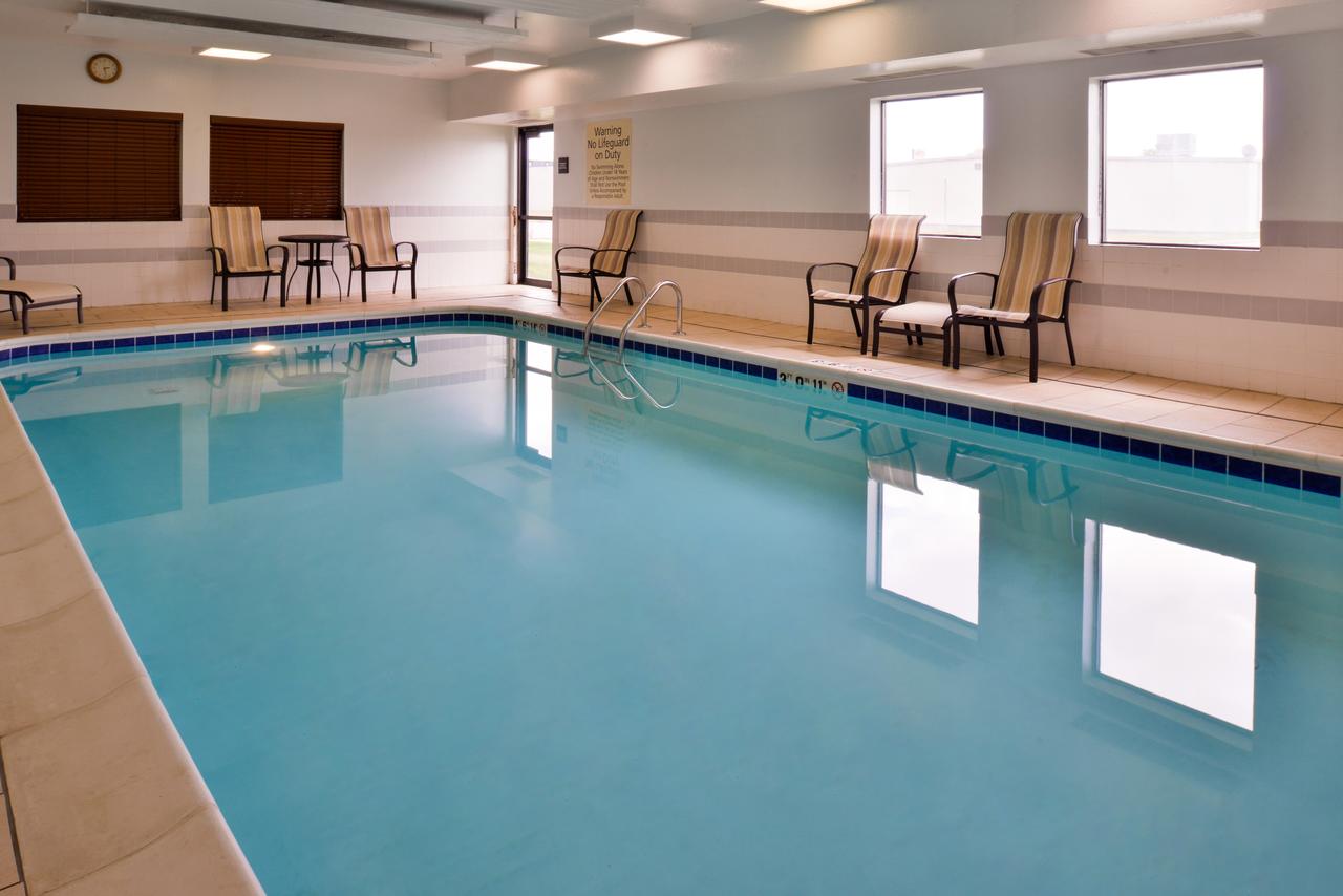 Hampton Inn Elkhart - thumb 17