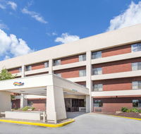 Baymont by Wyndham Davenport - Accommodation Los Angeles