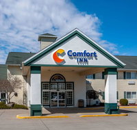 Comfort Inn Dyersville near Field of Dreams - Accommodation Los Angeles