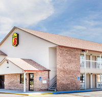 Super 8 by Wyndham Goodland - Accommodation Los Angeles