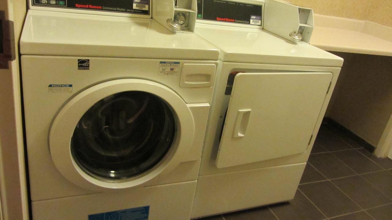 Hampton Inn Topeka - thumb 19