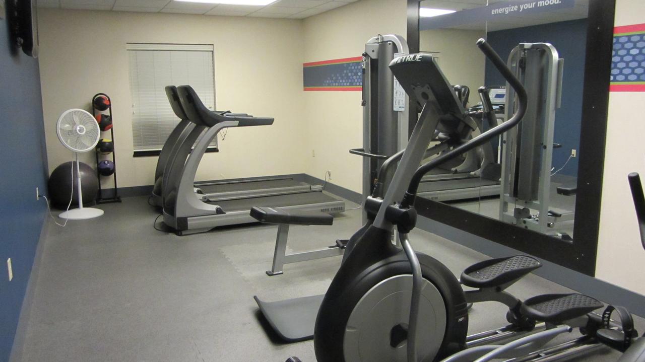 Hampton Inn Topeka - thumb 3