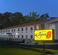 Super 8 by Wyndham Radcliff Ft. Knox Area - Accommodation Los Angeles