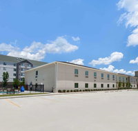 Days Inn by Wyndham Baton Rouge Airport - Accommodation Los Angeles