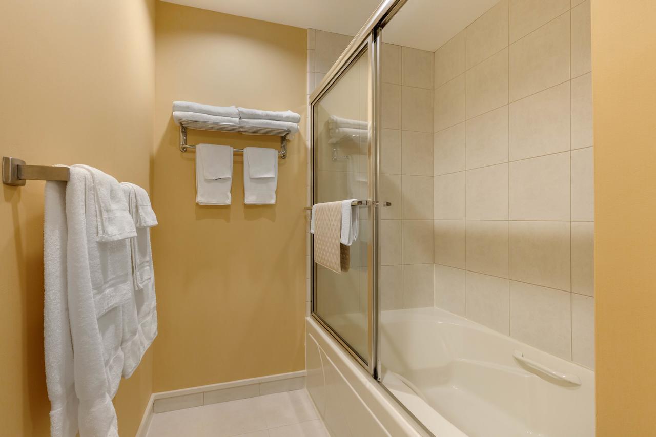 Ogunquit Hotel And Suites - thumb 8