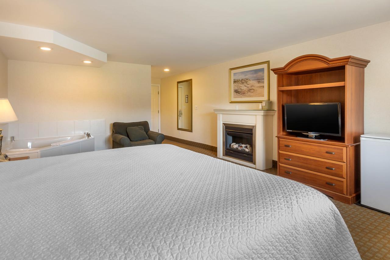 Ogunquit Hotel And Suites - thumb 29