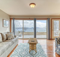 Chickadee Bay House - Accommodation Los Angeles