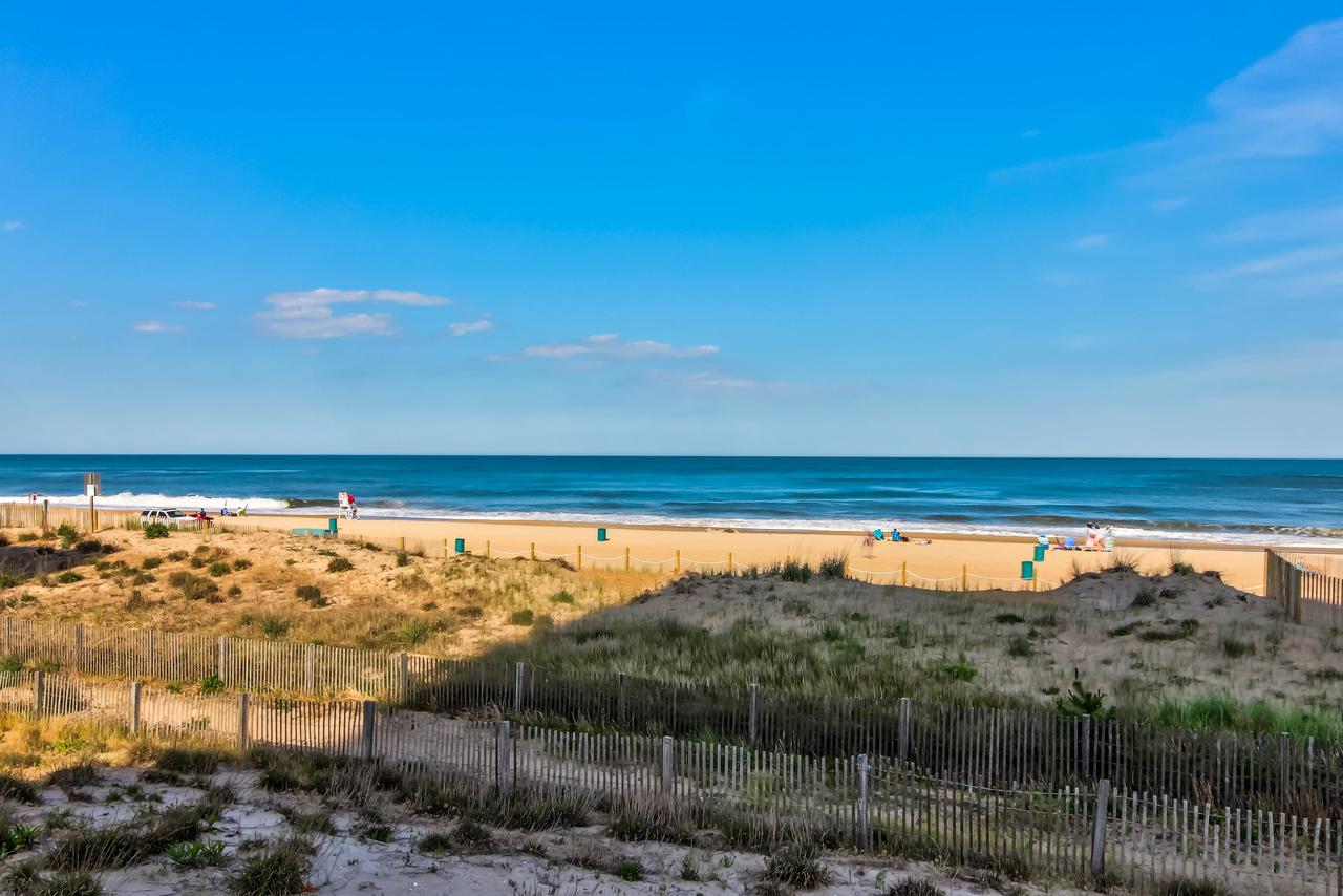 9400 Condos - thumb 4