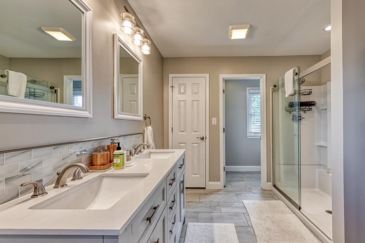 All Decked Out - thumb 9