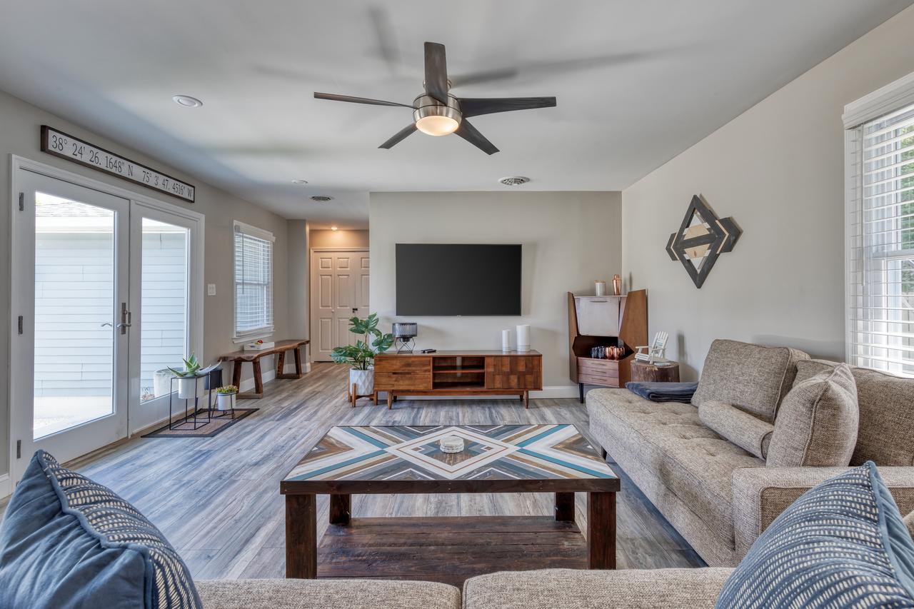 All Decked Out - thumb 1