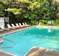 Cove Bluffs Guest Rooms & Suites - Accommodation Los Angeles