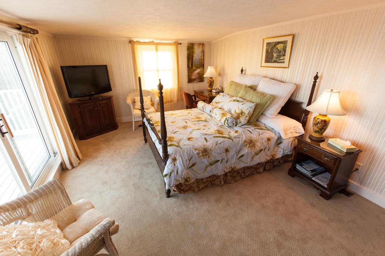 Yankee Clipper Inn - thumb 7