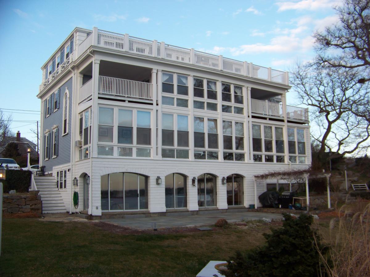 Yankee Clipper Inn - thumb 3