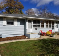 Roberts Way - Accommodation Los Angeles