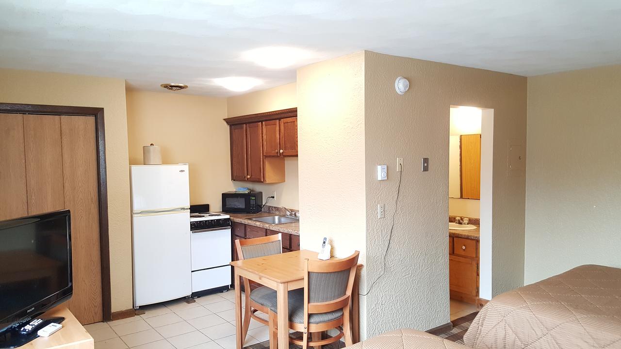 Oakdale Motel - thumb 5