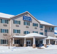 Travelodge  Suites by Wyndham Fargo/Moorhead - Accommodation Los Angeles
