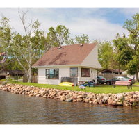 ENJOY STEPS TO THE WATER AT OUR PEACEFUL RELAXING VACATION HOME - Accommodation Los Angeles