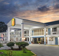 Super 8 by Wyndham Ocean Springs Biloxi - Accommodation Los Angeles