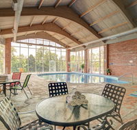 Southern Oaks Inn Near IMAX - Accommodation Los Angeles