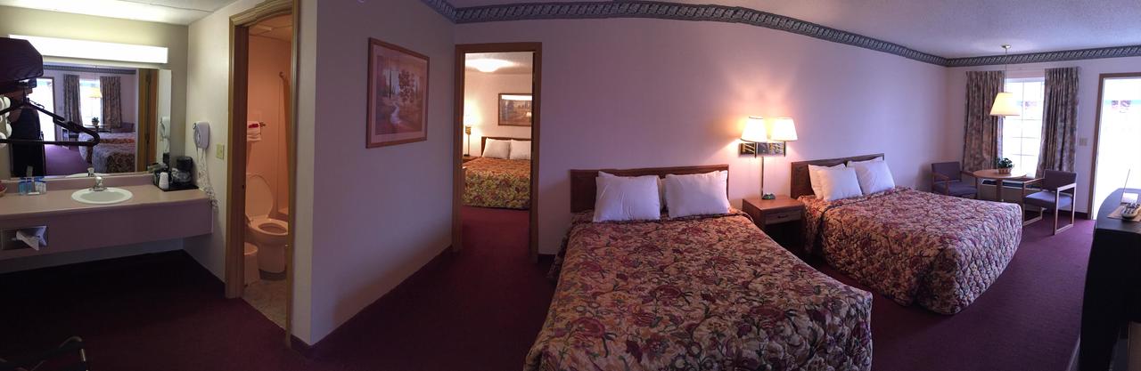 Twelve Oaks Inn - thumb 19