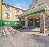 HomeTowne Studios St. Louis - Airport/N Lindbergh - Accommodation Los Angeles