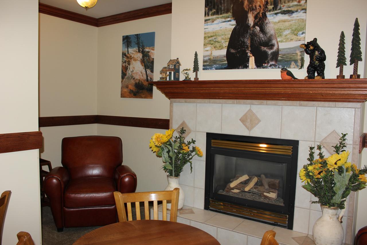 Yellowstone Lodge - thumb 24