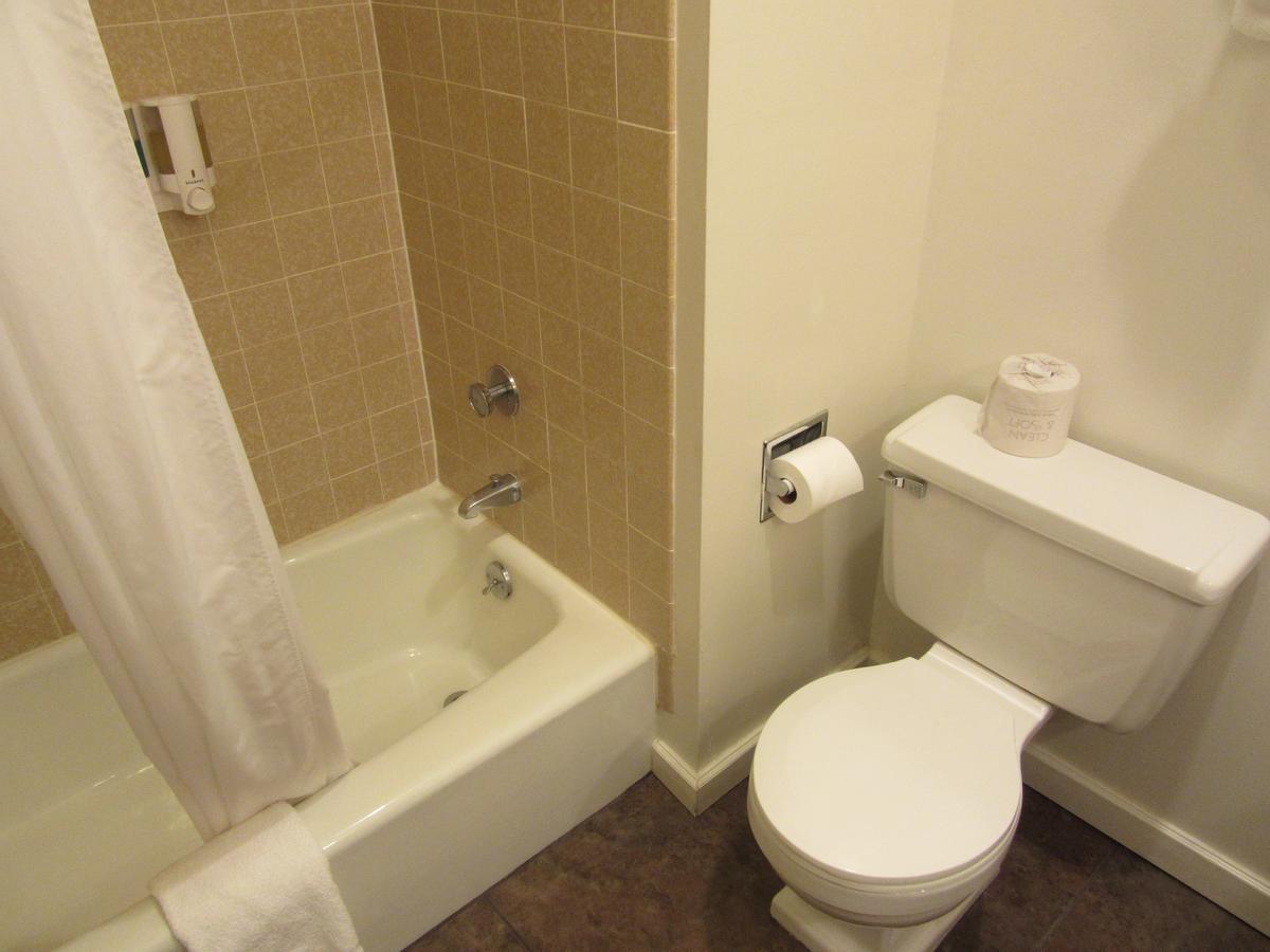 White Buffalo Hotel - thumb 35