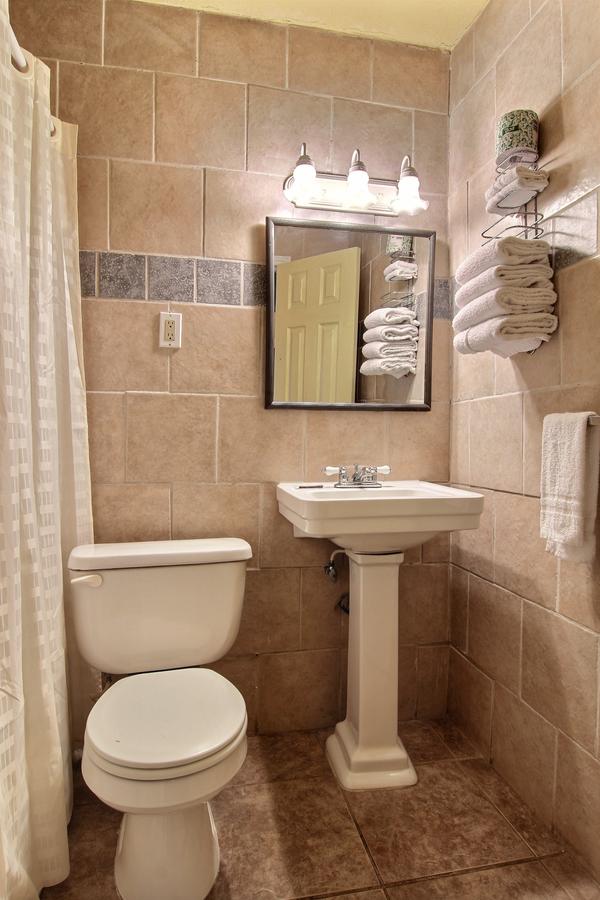 Shark Reef Resort Motel & Cottages - thumb 43