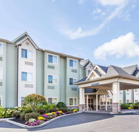 Microtel Inn  Suites by Wyndham Verona - Accommodation Los Angeles