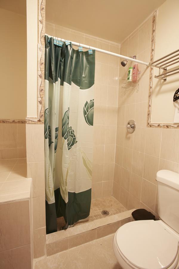 STUDIO&ONE BEDROOM APARTMENTS - thumb 12