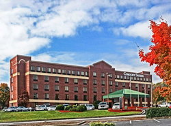 Comfort Suites Outlet Center