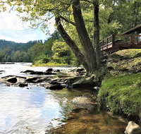 Laurel Bush Riverfront Cabin 1 - Accommodation Los Angeles