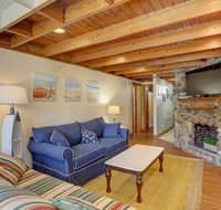 5043 - Huggers Hideaway - Accommodation Los Angeles