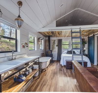 The Holler House A Tiny House - Accommodation Los Angeles