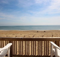 The Only Place 2015 Queen II - Accommodation Los Angeles