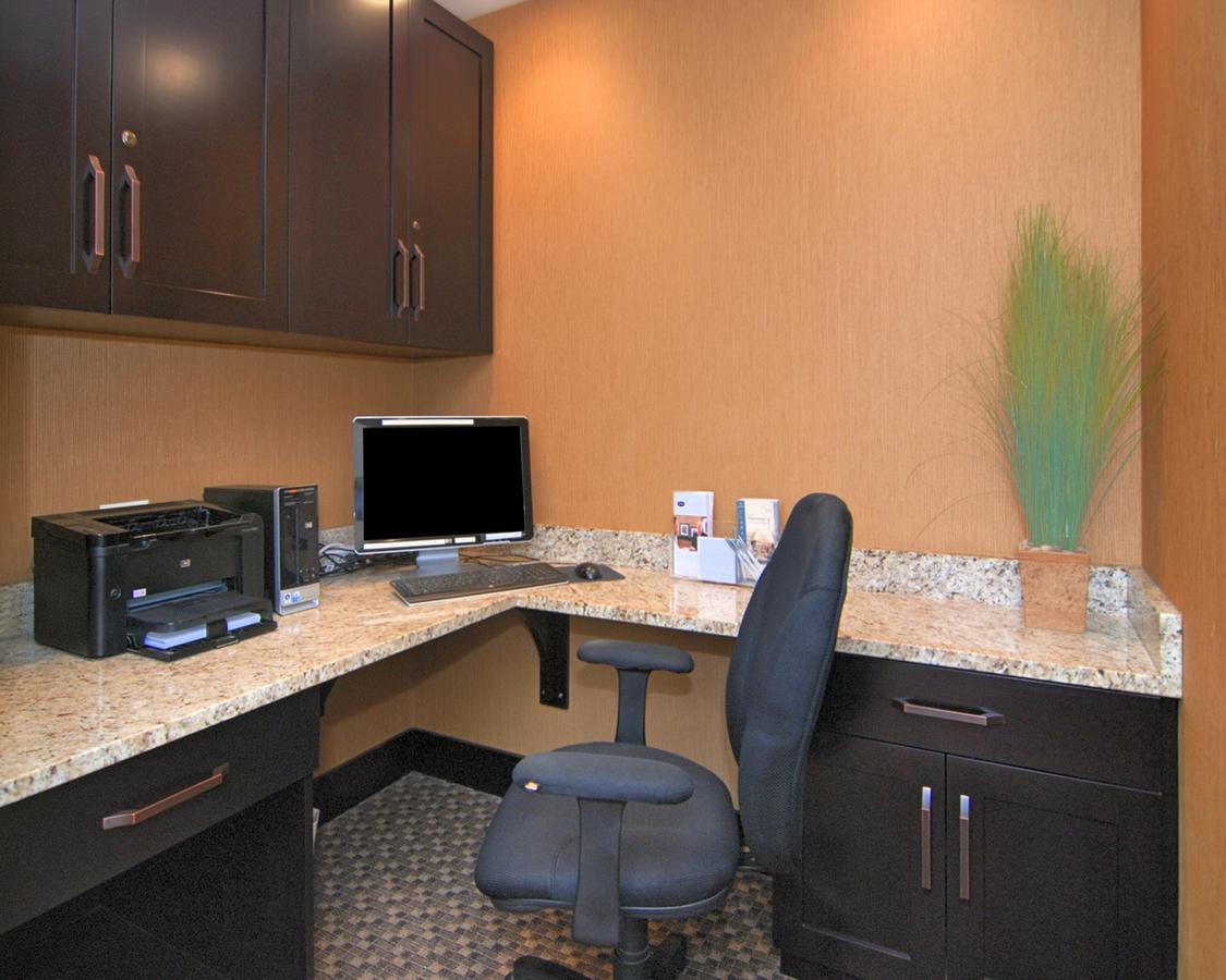 Hampton Inn Troy - thumb 10