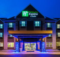 Holiday Inn Express  Suites Wyomissing - Accommodation Los Angeles