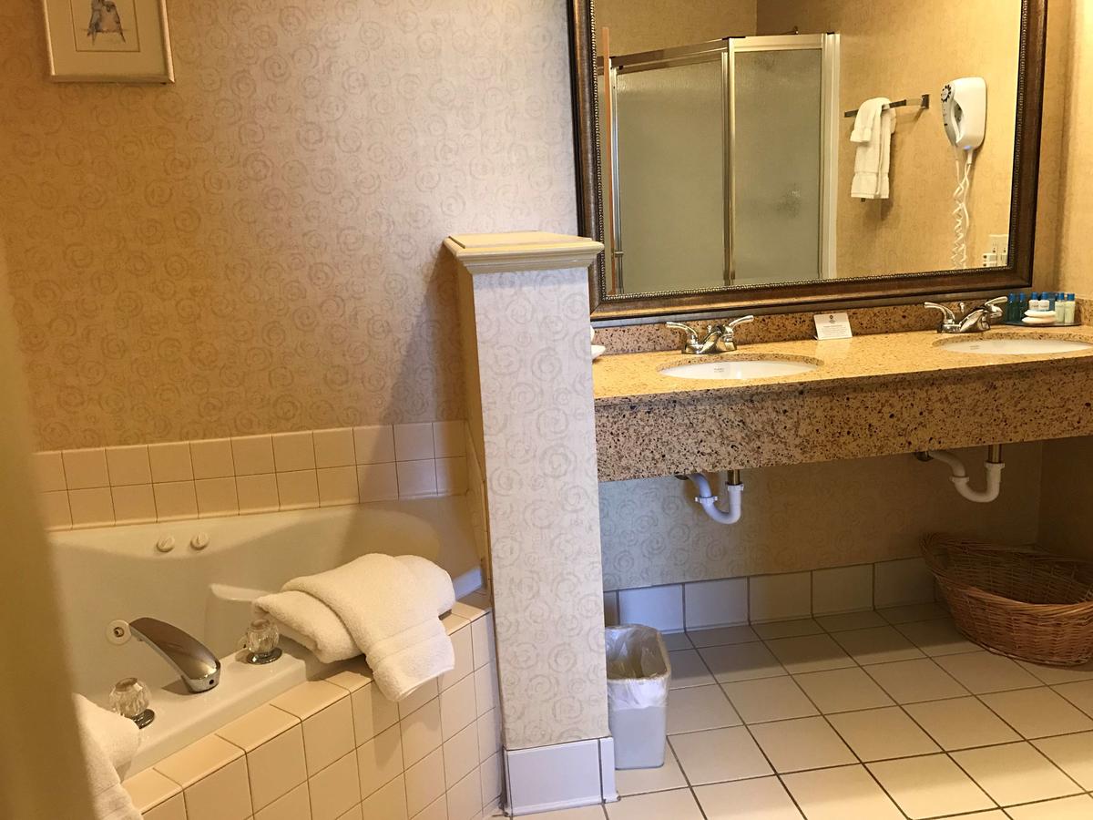 Best Western PLUS Revere Inn & Suites - thumb 12
