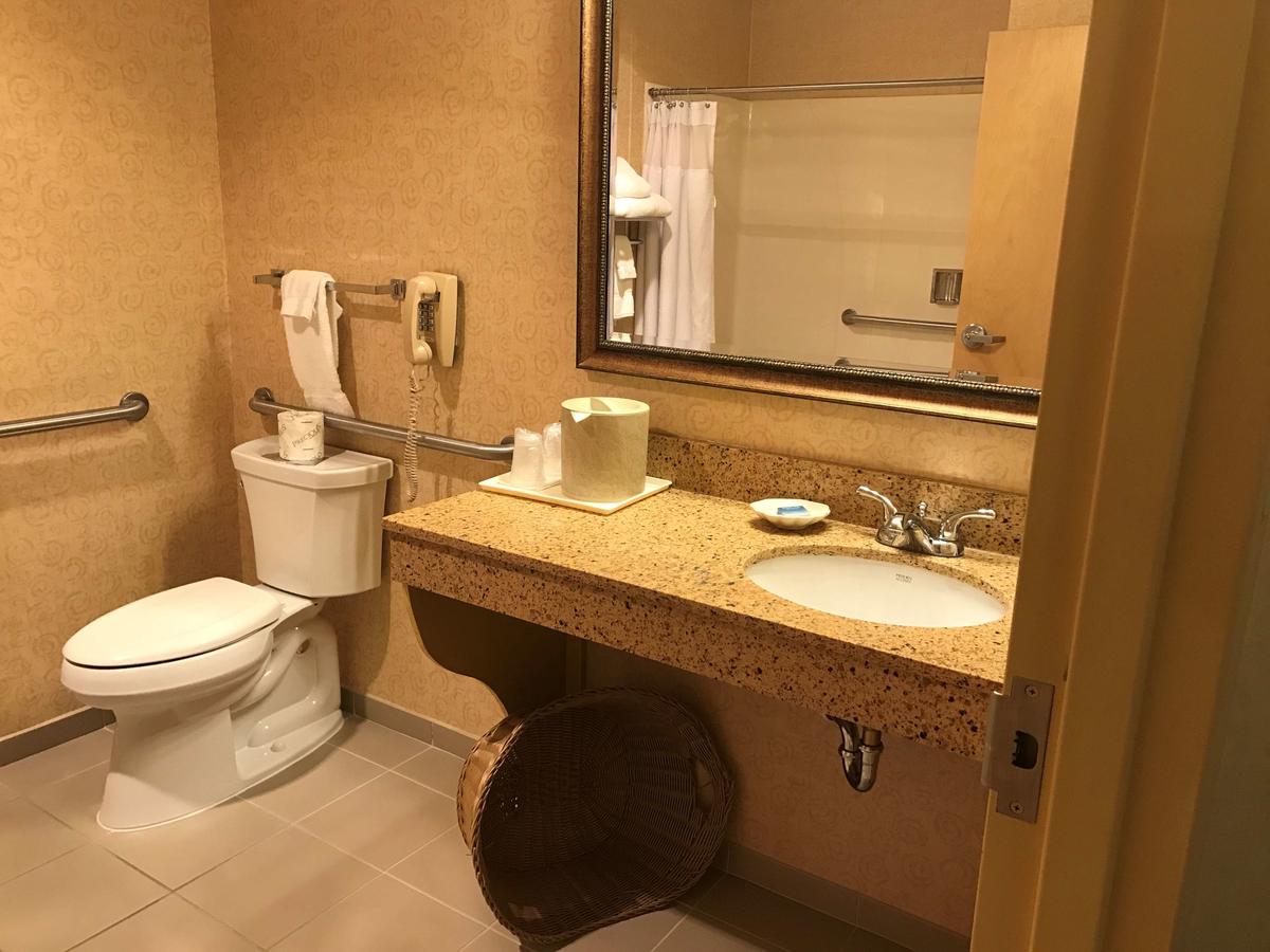 Best Western PLUS Revere Inn & Suites - thumb 17