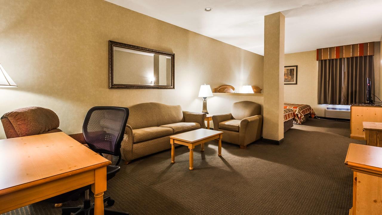 Best Western PLUS Revere Inn & Suites - thumb 35