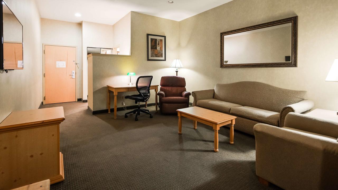 Best Western PLUS Revere Inn & Suites - thumb 24