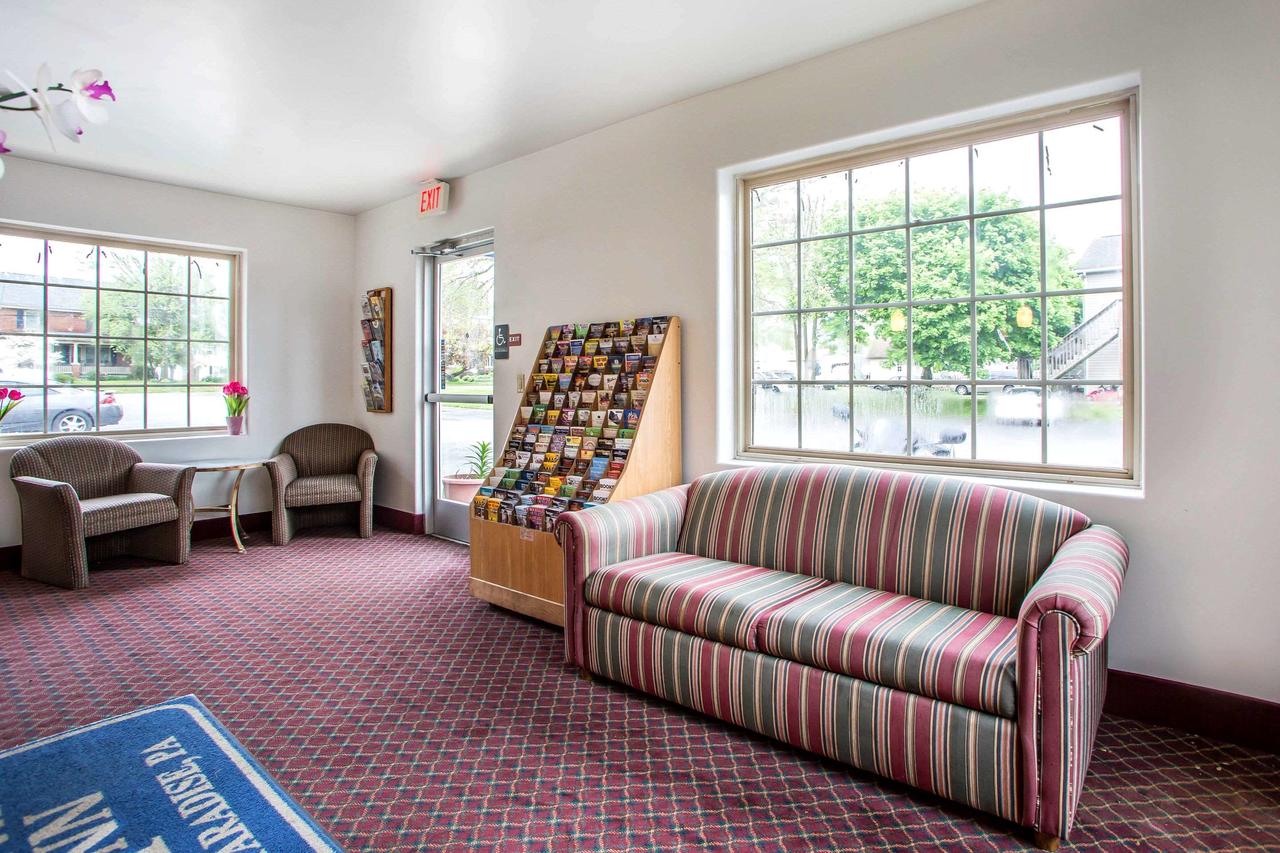 Rodeway Inn Paradise - thumb 0